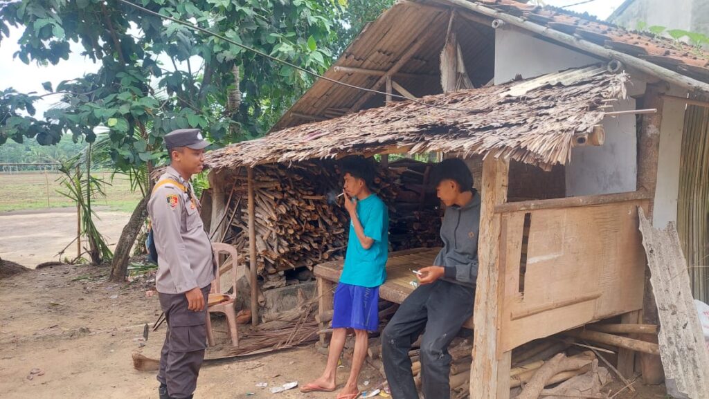 Polsek Patia Polres Pandeglang Tingkatkan Patroli KRYD untuk Wujudkan Situasi Kamtibmas Aman dan Kondusif 3 WhatsApp Image 2024 06 20 at 11.38.40