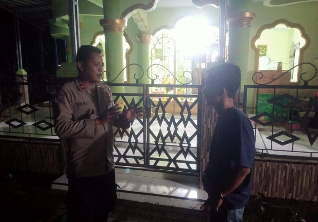 Giat Sambang Kanit Binmas Polsek Cadasari: Membangun Kedekatan dengan Warga 3 WhatsApp Image 2024 06 21 at 07.39.52