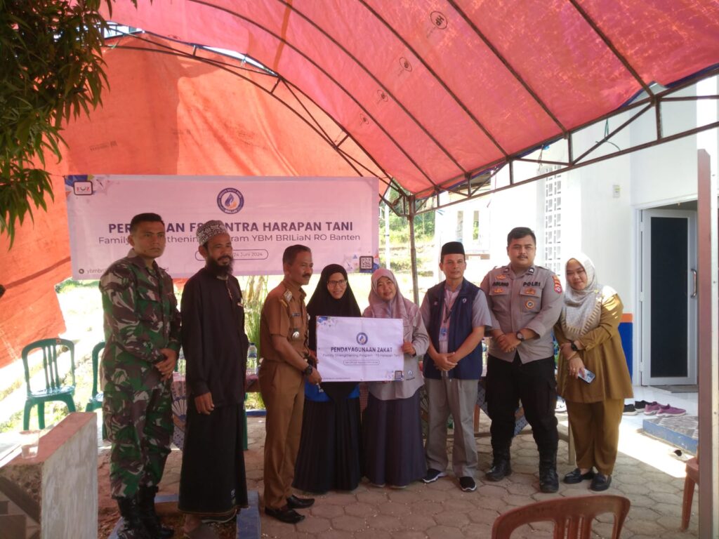 Polsek Angsana Hadiri Peresmian FS Sentra Harapan Tani Program YBM Brilian di Desa Karangsari Berlangsung Lancar 3 WhatsApp Image 2024 06 24 at 18.38.33