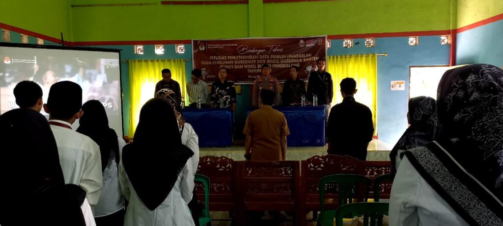 Kapolsek Picung Polres Pandeglang Hadiri Pelantikan dan Pengambilan Sumpah Pantarlih Pemilu 2024 7 WhatsApp Image 2024 06 26 at 05.33.29