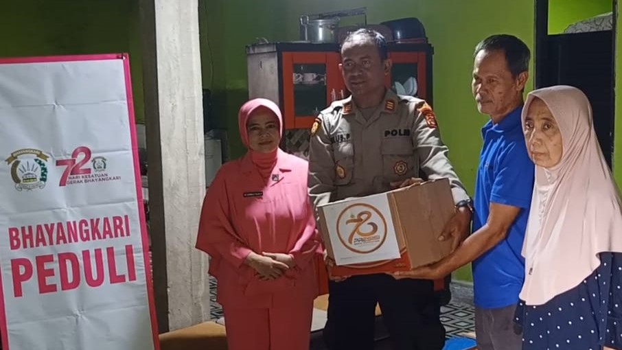 Kunjungan Kapolsek Cadasari AKP Tulus Prayogo, SE ke Purnawirawan Polri dan Warakawuri dalam Rangka Bhayangkari Peduli dan Anjangsana HUT Bhayangkara ke-78 6 WhatsApp Image 2024 06 26 at 06.58.21