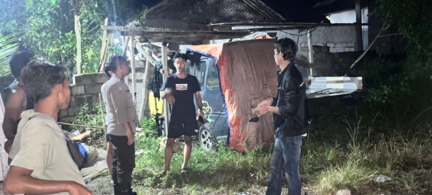 Polsek Cadasari Melaksanakan Patroli Rutin Malam Hari untuk Menjaga Keamanan Lingkungan 10 mm