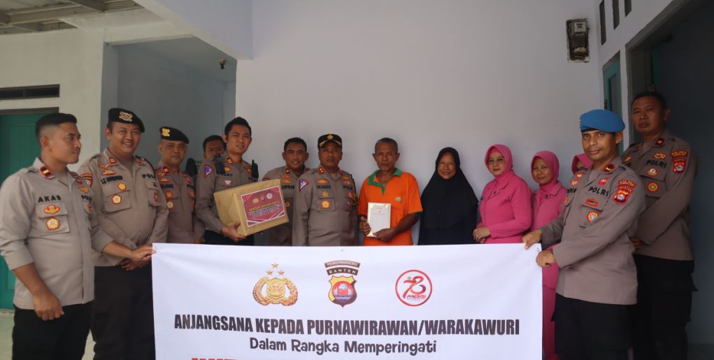 Polres Pandeglang Lakukan Anjangsana ke Purnawirawan Polri dalam Rangka Peringatan Hari Bhayangkara ke-78 1 pp