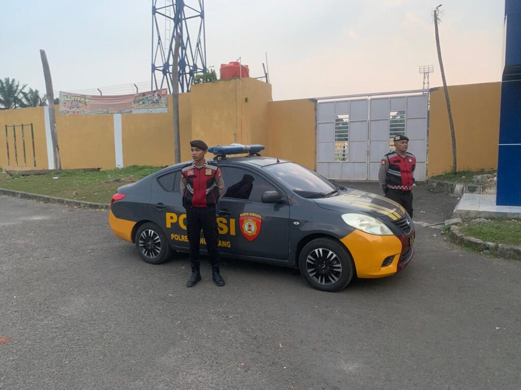 Ciptakan Kondusifitas Wilayah di Stadion Badak Pandeglang, Sat Samapta Polres Pandeglang Gelar Patroli Antisipasi 5 IMG 20240731 WA0017