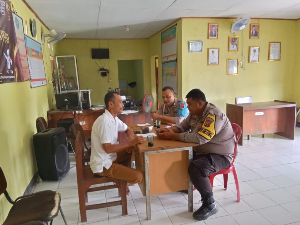 Polsek Bojong Polres Pandeglang Sambangi Kantor Kecamatan Bojong untuk Jalin Silaturahmi dan Sosialisasi Kamtibmas 5 WhatsApp Image 2024 06 30 at 13.13.28