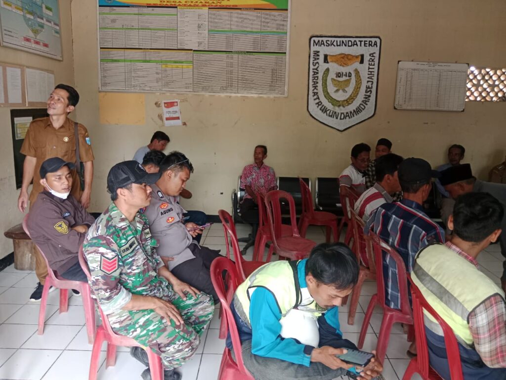 Polsek Bojong Polres Pandeglang Gelar KRYD untuk Mencegah Kejahatan Konvensional 3 WhatsApp Image 2024 07 01 at 16.14.29