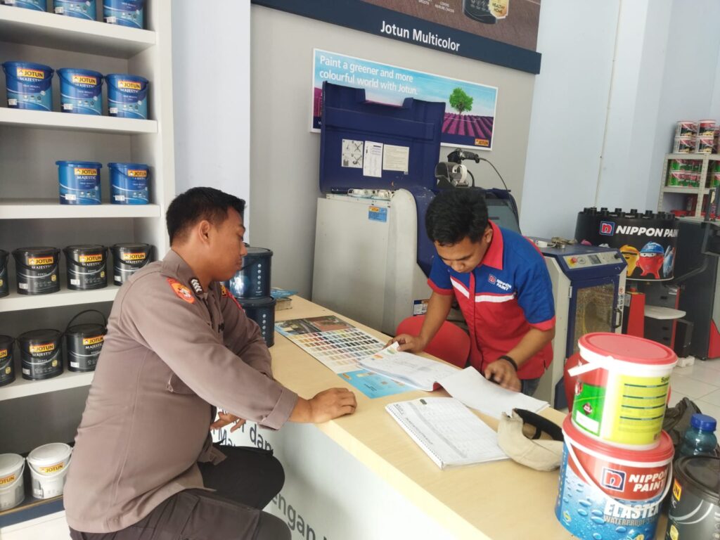Cegah Kriminalitas Polsek Sumur Melaksanakan Patroli 1 WhatsApp Image 2024 07 04 at 19.42.04