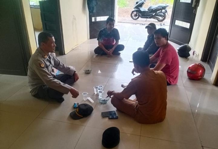 Kapolsek Angsana Polres Pandeglang AKP Eman Rahman Sambangi Korluh Pertanian Kecamatan Angsana 2 WhatsApp Image 2024 07 05 at 04.30.37