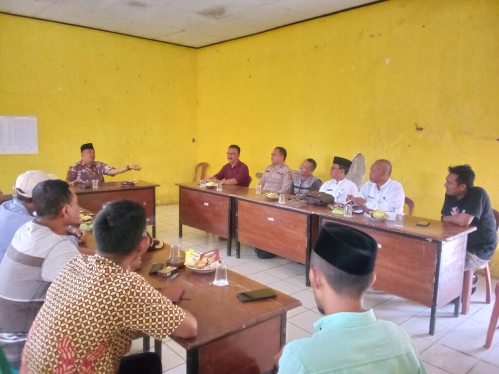 Polsek Bojong Polres Pandeglang Hadiri Rapat Koordinasi Pembentukan Panitia Peringatan HUT Republik Indonesia Ke-79 8 WhatsApp Image 2024 07 05 at 16.34.18