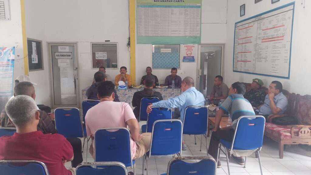 Personil Polsek Carita Hadiri Kegiatan Sosialisasi Regulasi Perparkiran Di Kecamatan Carita 10 WhatsApp Image 2024 07 07 at 06.14.46