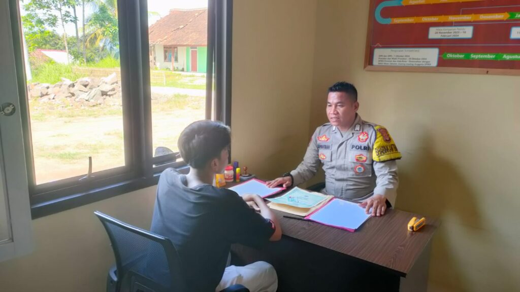 Polsek Munjul Melayani Masyarakat dengan Prima 1 WhatsApp Image 2024 07 08 at 23.24.20