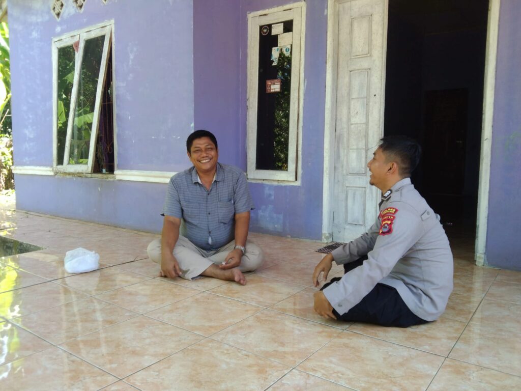 Polsek Cikedal Sambangi TokohMasyarakat di Kecamatan Cikedal 9 WhatsApp Image 2024 07 09 at 19.31.33