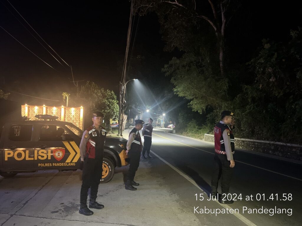 Sat Samapta Polres Pandeglang Cegah Aksi Balap Liar dengan Intensifkan Patroli Malam 1 WhatsApp Image 2024 07 15 at 05.39.41