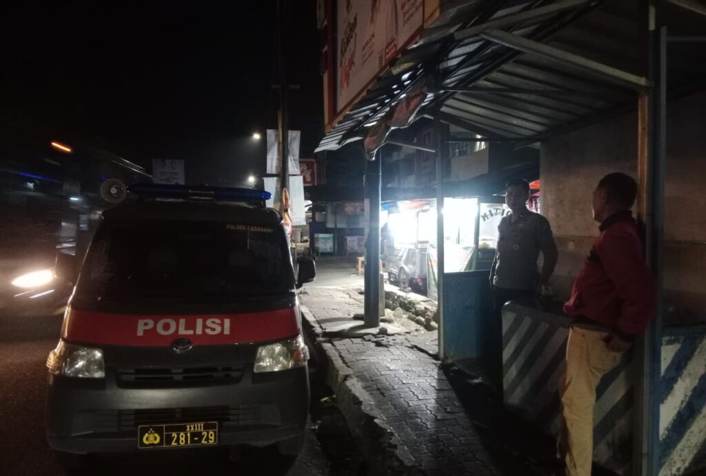 Patroli Polsek Cadasari Lakukan Siaga di Pertigaan Cigadung Antisipasi Balapan Liar 2 WhatsApp Image 2024 07 15 at 08.56.58