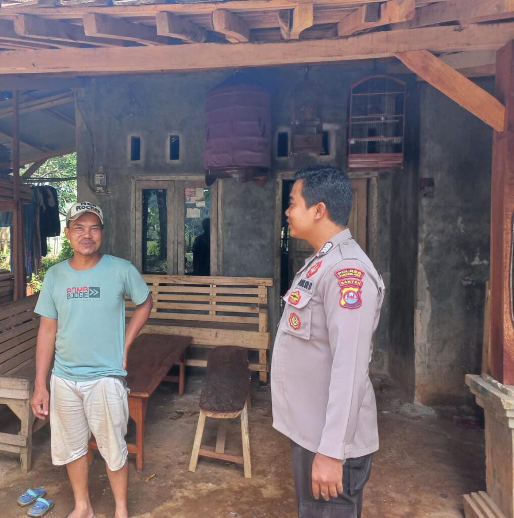 Bhabinkamtibmas Polsek Bojong Polres Pandeglang Sambangi Warga Binaan dan Berikan Himbauan Kamtibmas 3 WhatsApp Image 2024 07 19 at 13.49.56