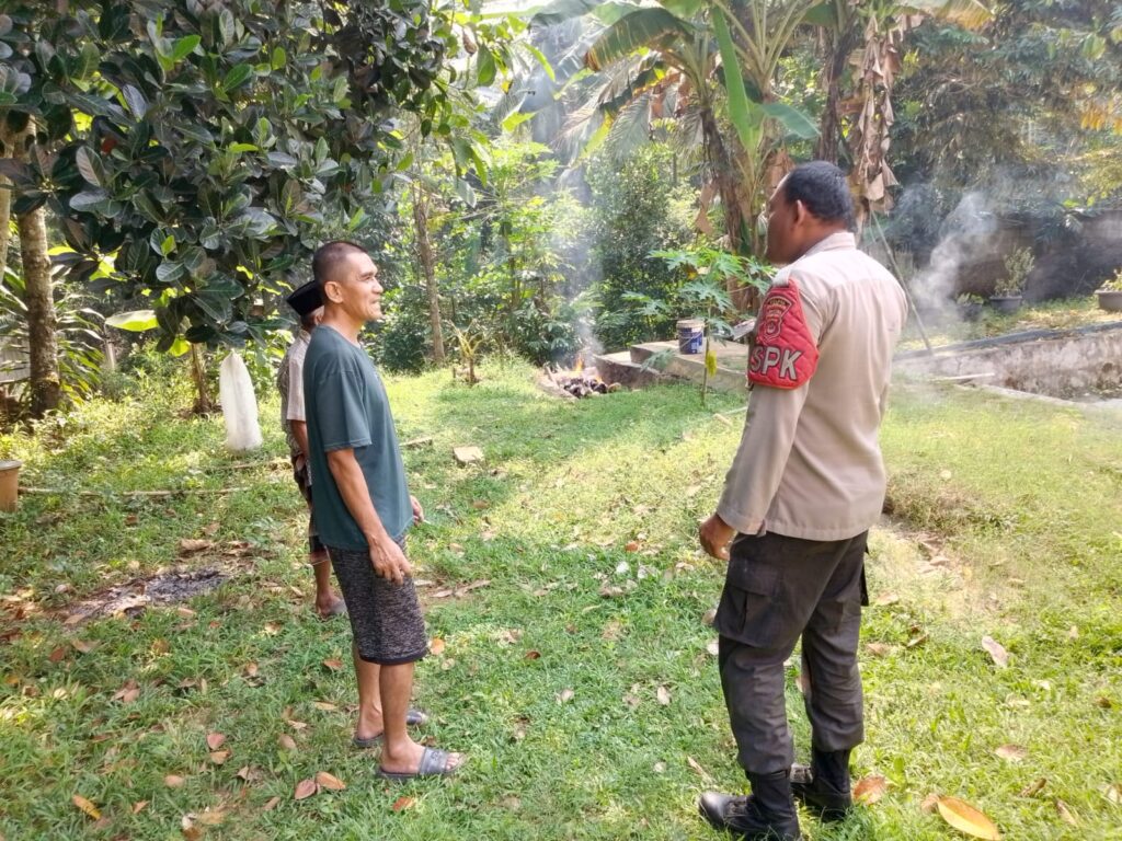 Polsek Menes Lakukan Patroli KRYD di Desa-desa Kecamatan Menes 9 WhatsApp Image 2024 07 20 at 14.21.32