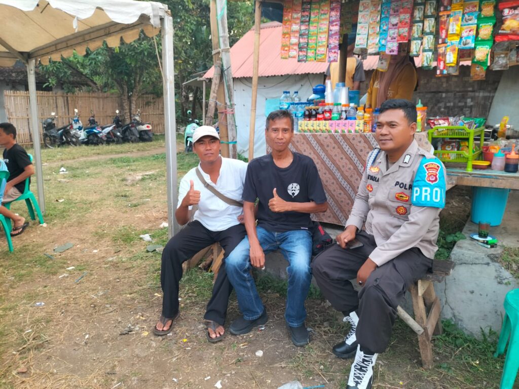 Polsek Carita Amankan Turnamen Voli Putri dalam Kegiatan Tasyakuran Laut di Carita 4 WhatsApp Image 2024 07 20 at 19.52.37