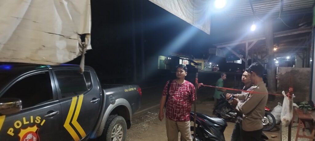 Polsek Bojong Polres Pandeglang Gelar Patroli Mobile Malam Hari untuk Cegah Kriminalitas 6 WhatsApp Image 2024 07 22 at 05.57.06
