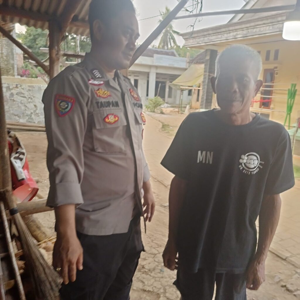 Polsek Picung Sambangi Warga Ciherang Demi Terciptanya Kamtibmas Yang Aman dan Kondusif 10 WhatsApp Image 2024 07 23 at 16.43.31