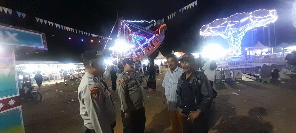Polsek Picung Gelar Patroli Malam Antisipasi C3 Demi Ciptakan Kamtibmas yang Aman dan Kondusif 4 WhatsApp Image 2024 07 23 at 23.34.30