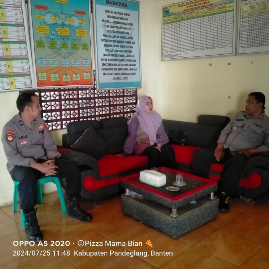 Kapolsek Bojong Polres Pandeglang Gelar Silaturahmi dengan Kepala KUA Kecamatan Bojong 5 WhatsApp Image 2024 07 25 at 11.54.44