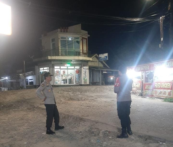 Kapolsek Angsana Pimpin Patroli Dialogis di Wilayah Kecamatan Angsana 9 WhatsApp Image 2024 07 25 at 20.57.00