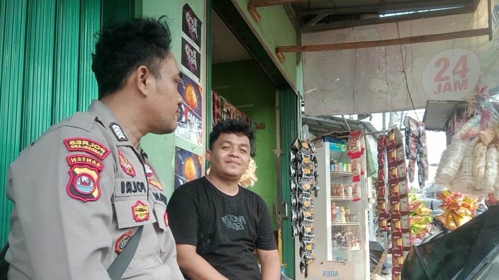 Personil Polsek Picung Sambang Dialogis Jalin Silaturahmi Dengan Warga 4 WhatsApp Image 2024 07 27 at 22.09.24