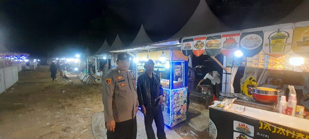 Polsek Picung Gelar Patroli Malam Ciptakan Kamtibmas Kondusif 2 WhatsApp Image 2024 07 28 at 20.19.38