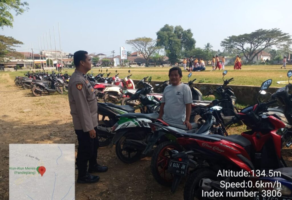 Antisipasi Curanmor, Polsek Menes Edukasi Petugas Parkir 6 WhatsApp Image 2024 07 29 at 15.54.14