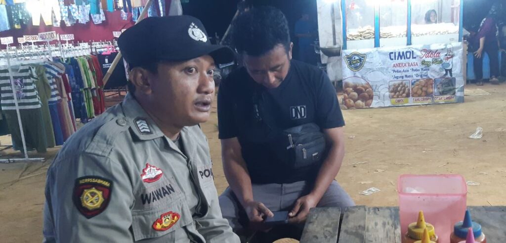 Polsek Picung Lakukan Patroli Dialogis, Berikan Himbaan Kepada Pengurus Pasar Malam 1 ppp