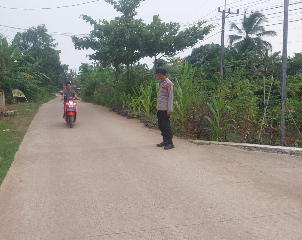 Gelar Personil di Jalan Polsek Patia Laksanakan Strong Point di Sore Hari 4 IMG 20240811 WA0017