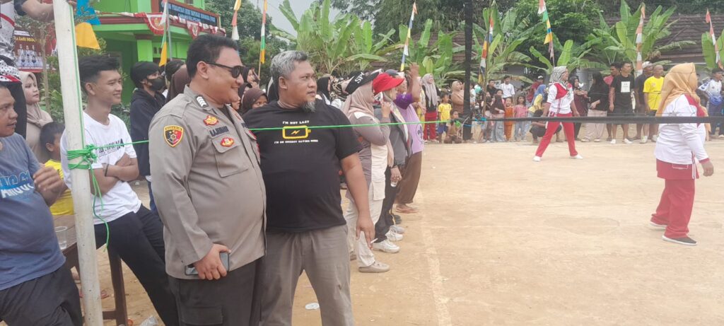 Polsek Picung Berikan Keamanan Terjaga Sempurna, Turnamen Voli Antar Desa Kecamatan Picung Berjalan Meriah 2 IMG 20240811 WA0029