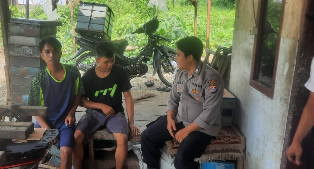 Segera Lapor Bila Terjadi Kerawanan Kamtibmas Pesan Anggota Polsek Picung Kepada Warga Binaan 8 WhatsApp Image 2024 08 01 at 20.24.08