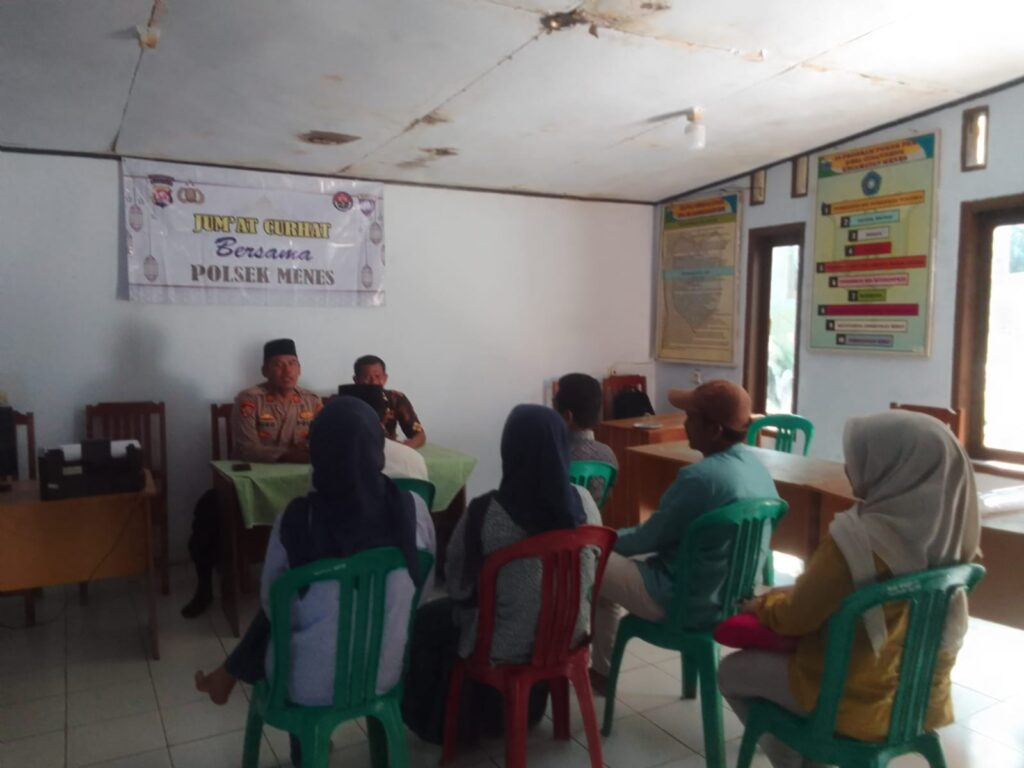 Demi Menampung Keluhan Masyarakat dan Kades, Polsek Menes Gelar Jumat Curhat 1 WhatsApp Image 2024 08 02 at 20.28.51