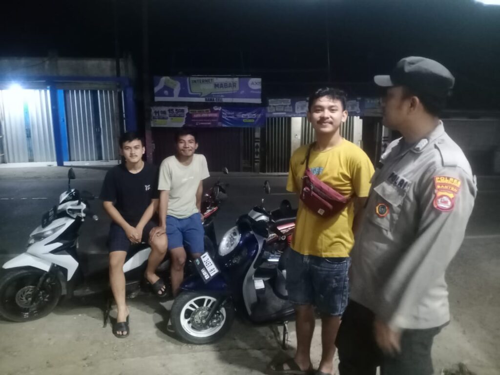 Kanit Binmas Polsek Picung Himbau Pemuda Hindari Balap Liar 5 WhatsApp Image 2024 08 03 at 01.00.40