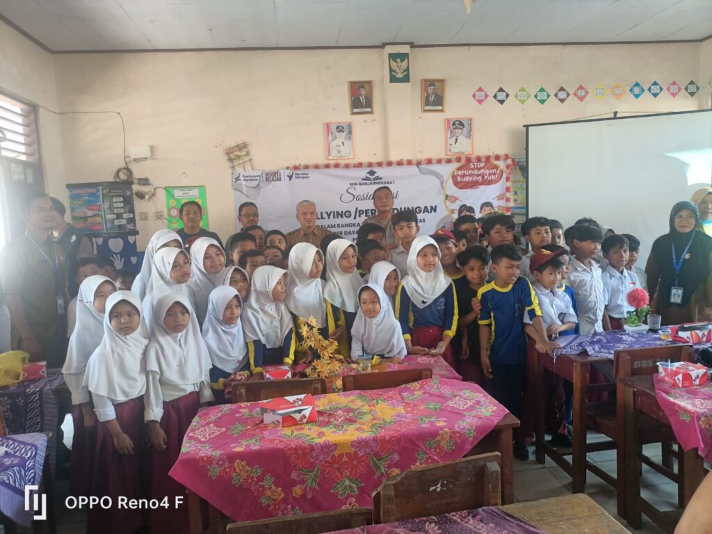 Polsek Pulosari Berkomitmen Cegah Perundungan di Sekolah 6 WhatsApp Image 2024 08 07 at 01.06.00