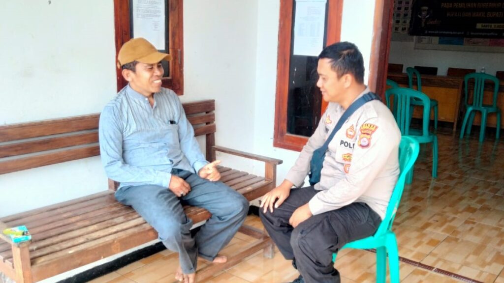 Polsek Patia Kerahkan Personil Laksanakan Patroli Siang 7 WhatsApp Image 2024 08 07 at 06.40.11