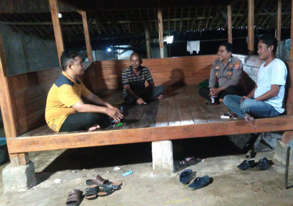 Personil Polsek Bojong Polres Pandeglang Gelar Sambang Warga Binaan di Desa Citumenggung 10 WhatsApp Image 2024 08 07 at 07.36.05