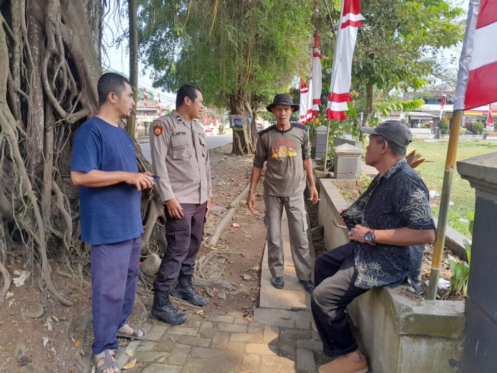 Polsek Menes Tingkatkan Patroli KRYD untuk Ciptakan Kamtibmas yang Aman dan Nyaman 4 WhatsApp Image 2024 08 07 at 14.22.07