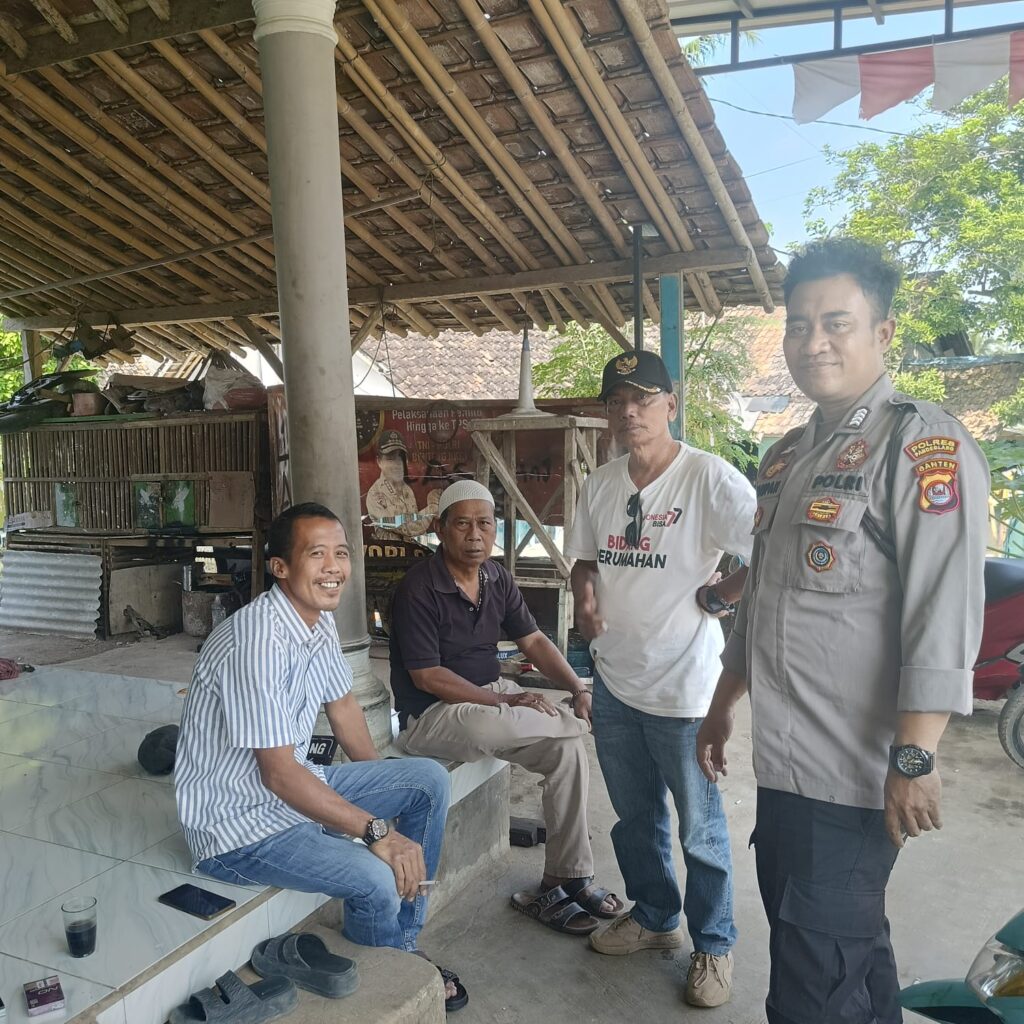Kanit Binmas Polsek Picung Jalin Kemitraan dengan Tokoh Ormas 9 WhatsApp Image 2024 08 07 at 19.38.31