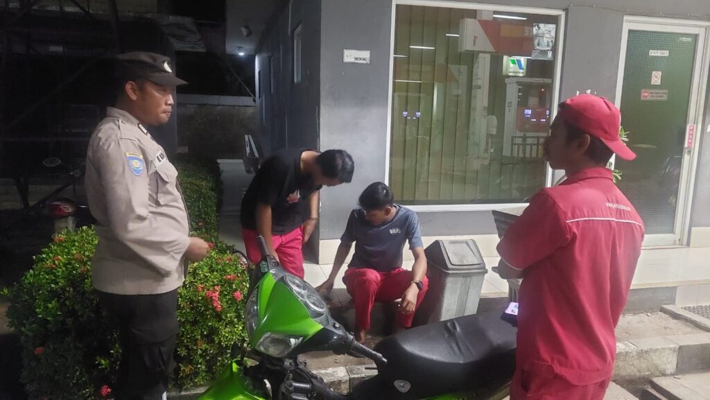 Polsek Carita Beri Himbauan Kamtibmas kepada Masyarakat Kecamatan Carita 4 WhatsApp Image 2024 08 13 at 06.45.55
