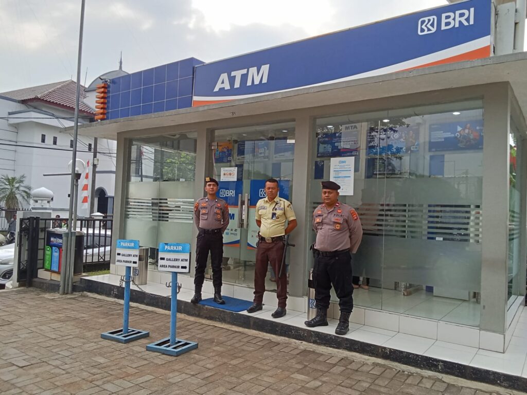 Sat PAM Obvit Lakukan Pengamanan di Sejumlah Objek Vital di Kabupaten Pandeglang 9 WhatsApp Image 2024 08 13 at 10.36.35