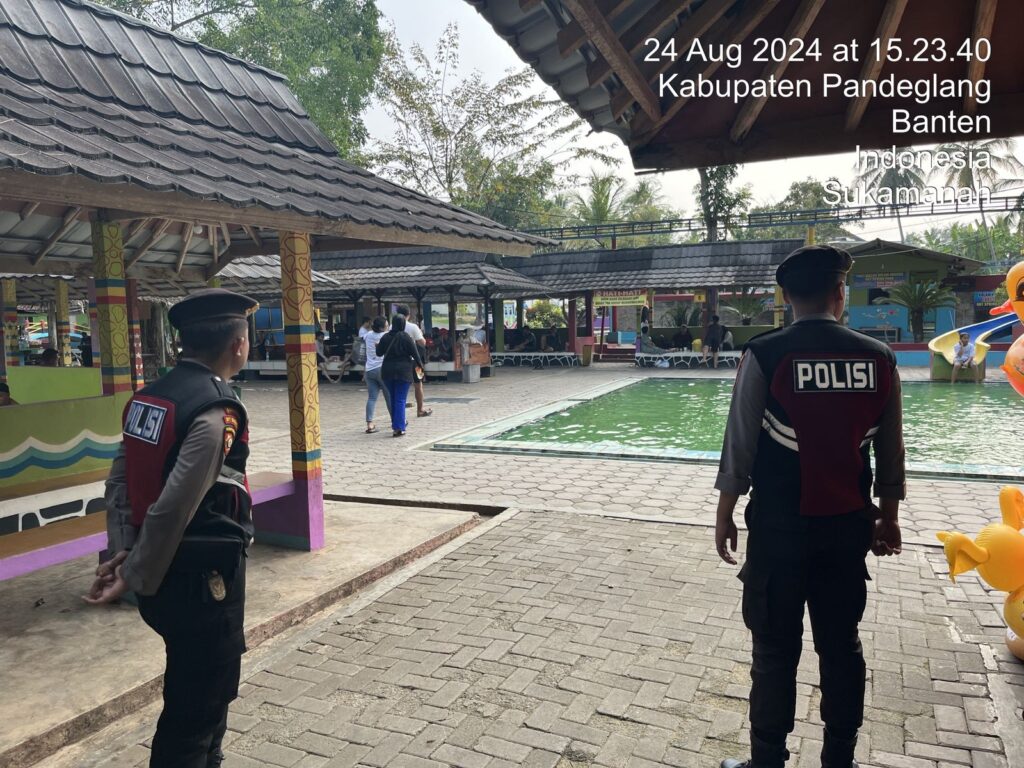 Sat Samapta Polres Pandeglang Berikan Kenyamanan bagi Pengunjung Pemandian Gunung Torong dengan Patroli Akhir Pekan 5 WhatsApp Image 2024 08 24 at 16.55.52