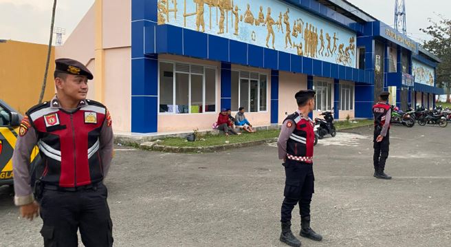Sat Samapta Polres Pandeglang Gelar Patroli untuk Mencegah Aksi Balap Liar di Stadion Badak Pandeglang 5 sa