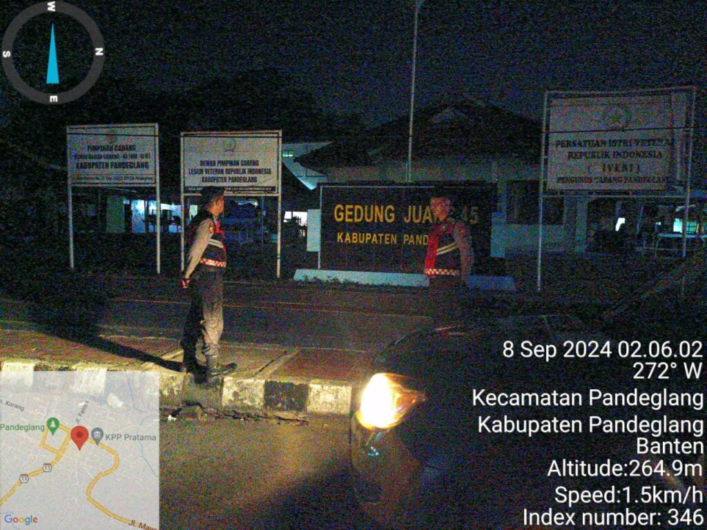 Patroli Malam di Gedung Juang 45, Sat Samapta Polres Pandeglang Himbau Pengunjung Kafe untuk Jauhi Miras 4 WhatsApp Image 2024 09 08 at 06.11.39