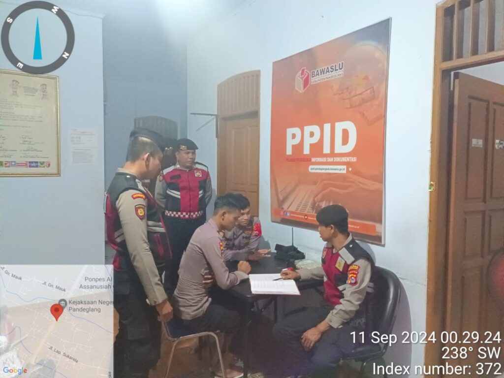Sat Samapta Polres Pandeglang Sambangi Kantor Bawaslu Pandeglang untuk Cek Kesiapsiagaan Personil Pengamanan 1 WhatsApp Image 2024 09 11 at 05.50.00