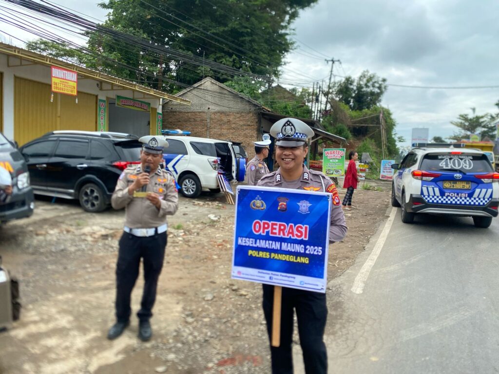Hari Ke-9 Operasi Keselamatan 2025, Satlantas Polres Pandeglang Gelar Razia di Terminal Kadubanen 7 WhatsApp Image 2025 02 18 at 10.21.56