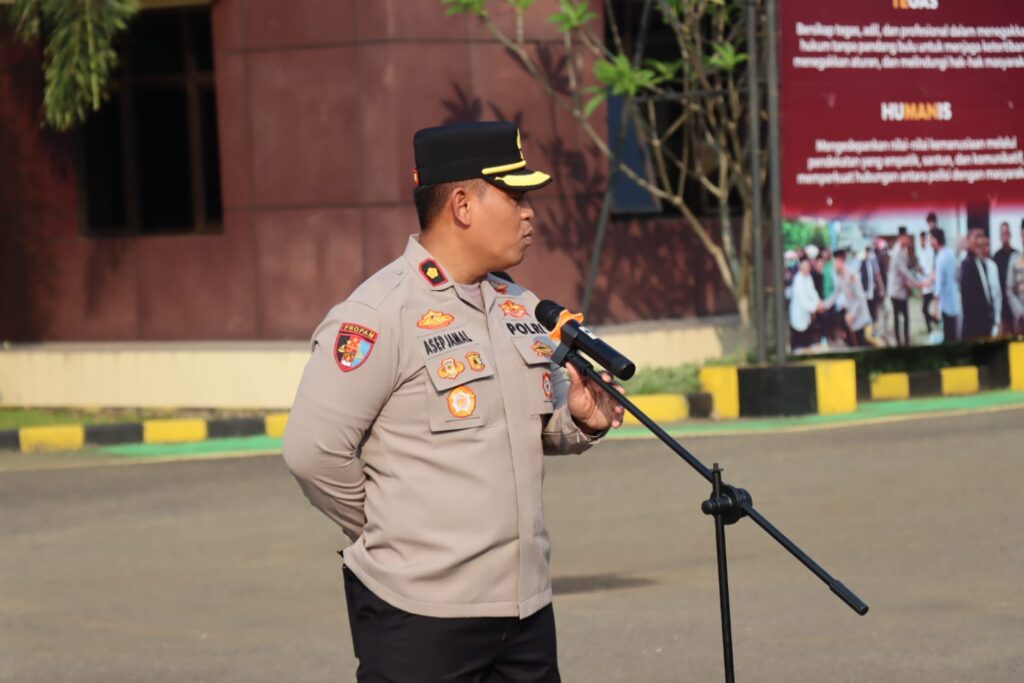 Wakapolres Pandeglang Pimpin Apel Kesiapan Operasi Pekat 2025 2 WhatsApp Image 2025 05 01 at 08.21.48