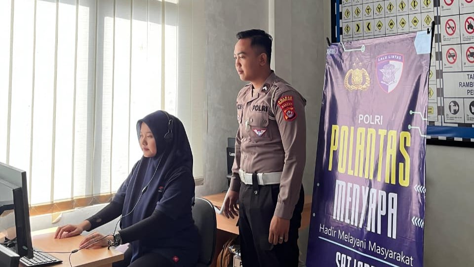 Satlantas Polres Pandeglang Gelar Program “Polantas Menyapa” untuk Tingkatkan Pelayanan Pemohon SIM 6 WhatsApp Image 2025 12 11 at 09.08.43